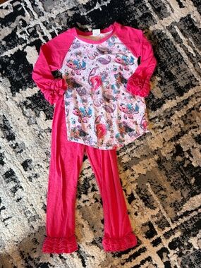 Mermaid Ruffle outfit size 5/6